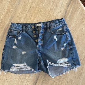 Women’s distressed shorts Sz M